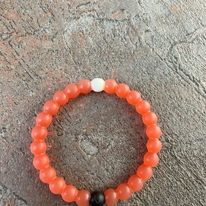 Save the Children Red Lokai Size Small 6" Bracelet